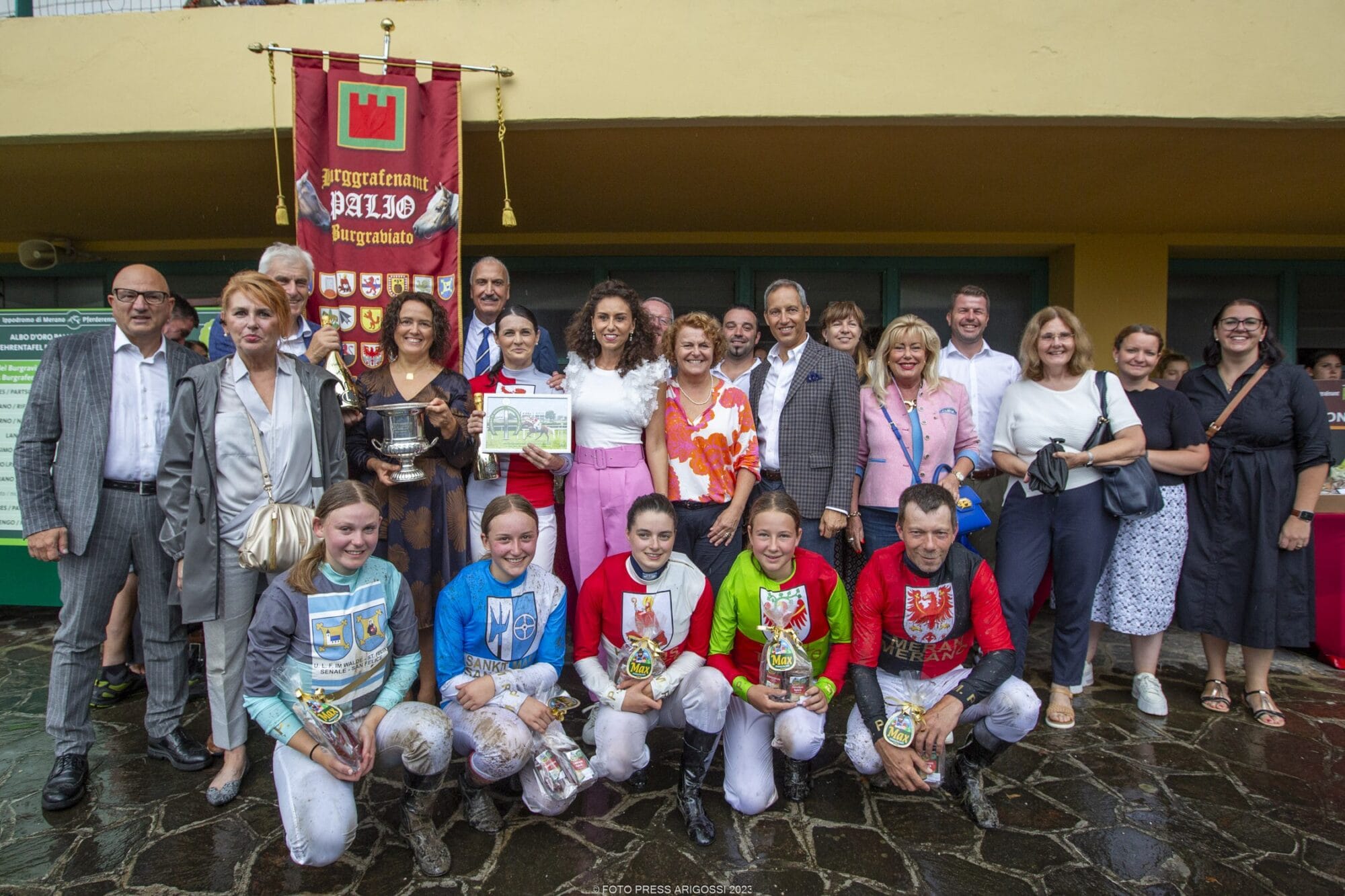 Palio des Burggrafenamtes geht an die Gemeinde Schenna – Bizarra Hu und Kathrin Erschbamer siegen in der Prüfung der Haflingerpferde