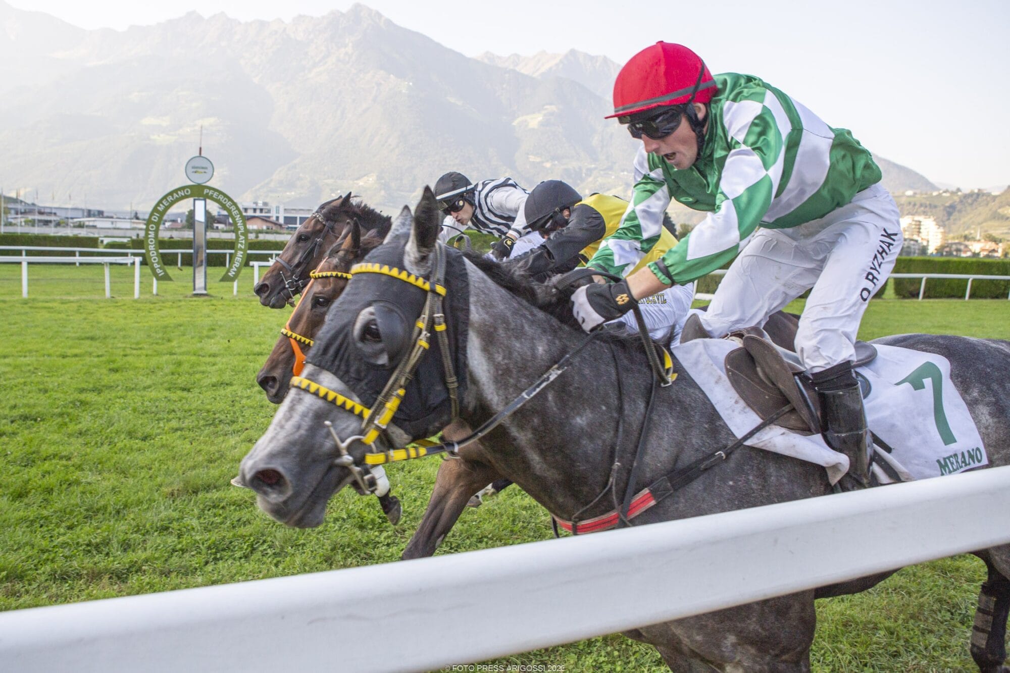 Edinson und Boule De Neige siegen in den Hauptrennen