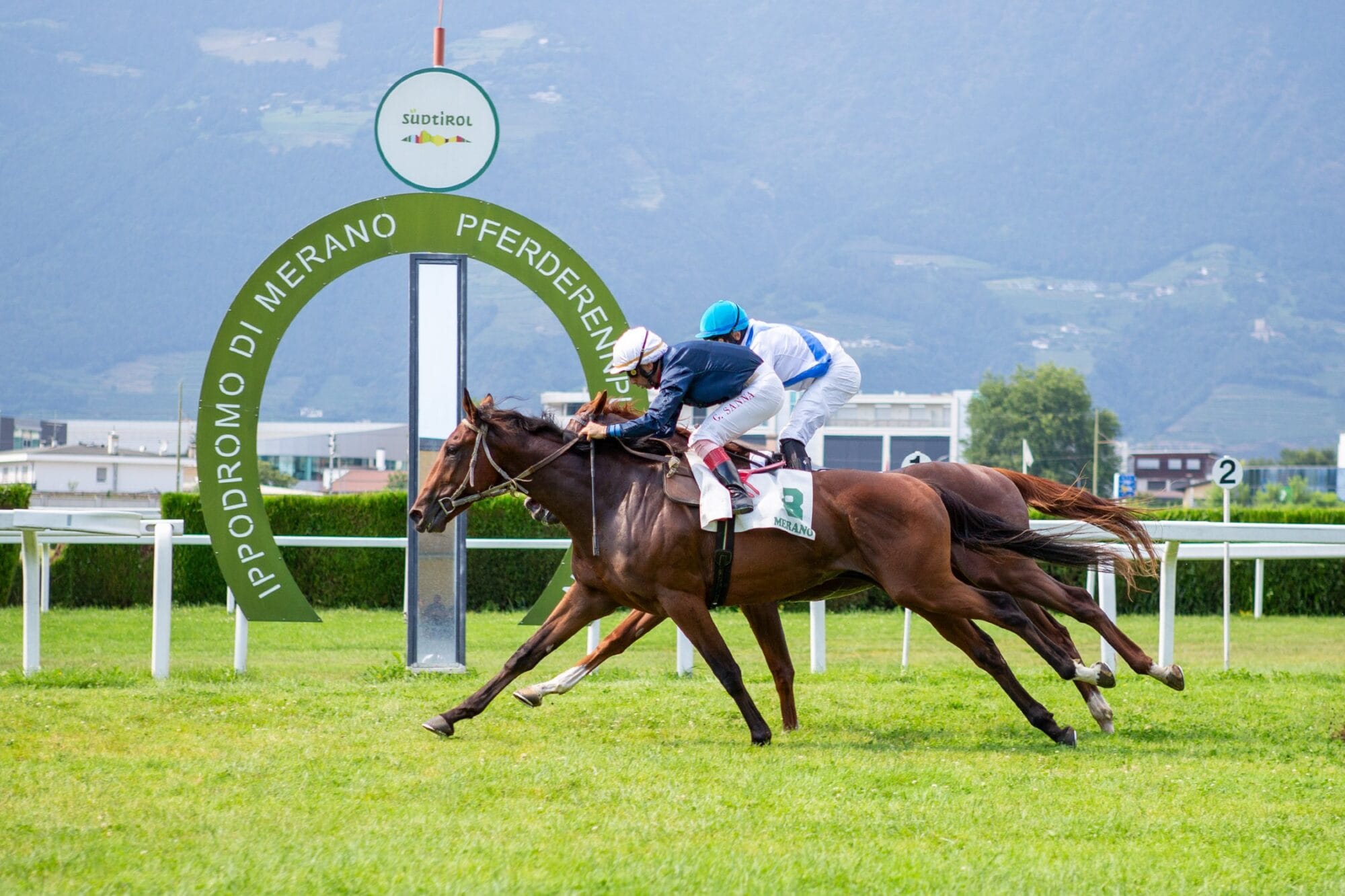 Hauptrennen gehen an Sopran Prato und Madrilene